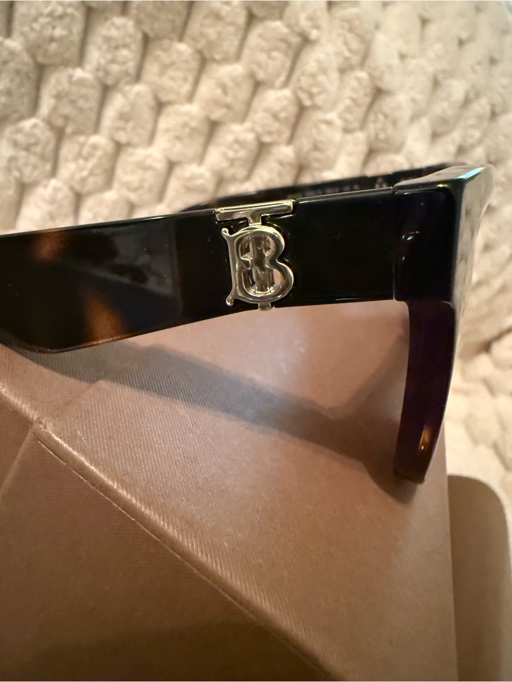 Burberry Tortoiseshell Cat-Eye Sunglasses - Brown Lenses - Picture 9 of 16